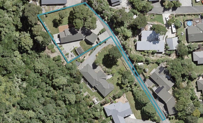 15 Carlow Grove, Birchville, Upper Hutt - Carousel 1