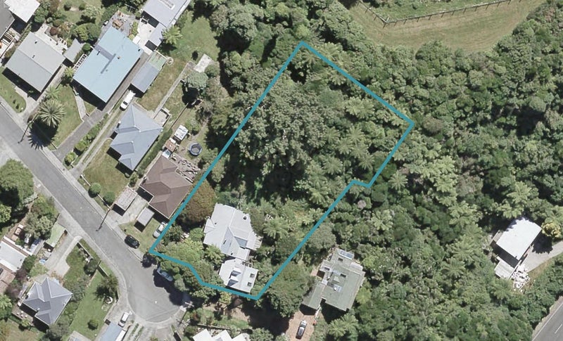 13 Hugh Duncan Street, Haywards, Lower Hutt - Carousel 1