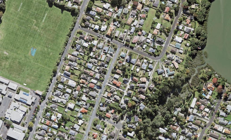 57 Kelwyn Road, Kelston, Auckland - Carousel 1