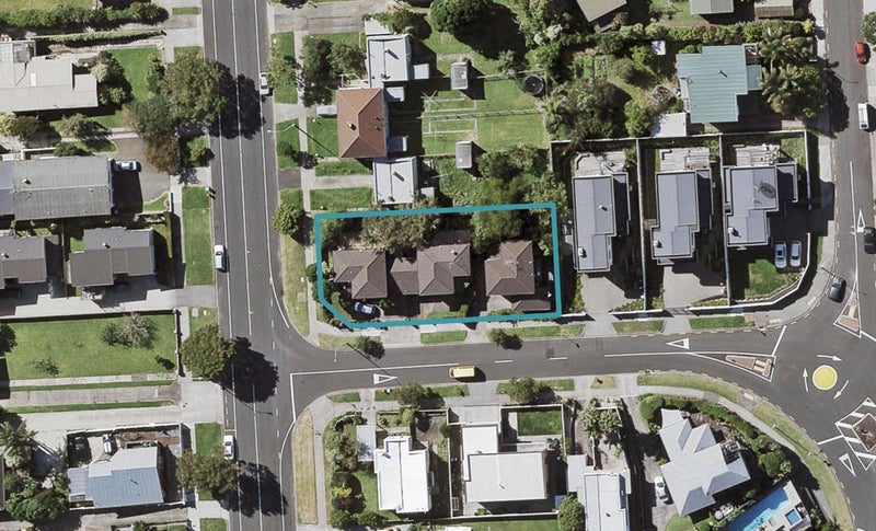 2A Tokomaru Street, Orakei, Auckland - Carousel 1