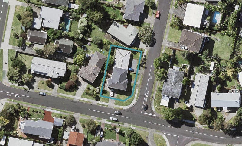 1/51 Richards Avenue, Forrest Hill, Auckland - Carousel 1