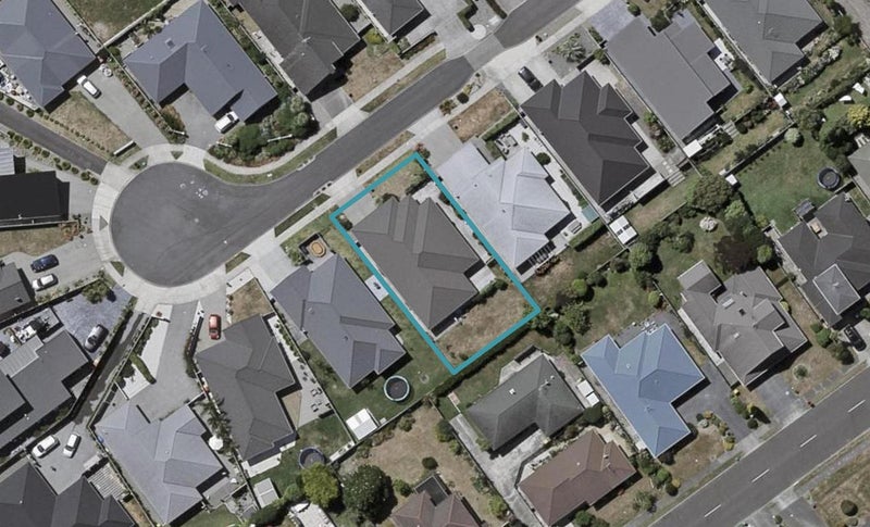 39 San Priamo Place, Paraparaumu Beach, Paraparaumu - Carousel 1