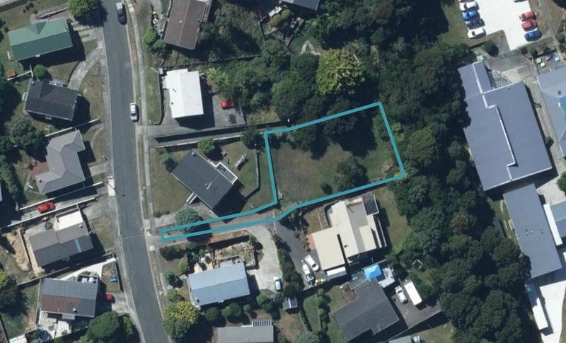 27 Thimble Lane, Whitby, Porirua - Carousel 1