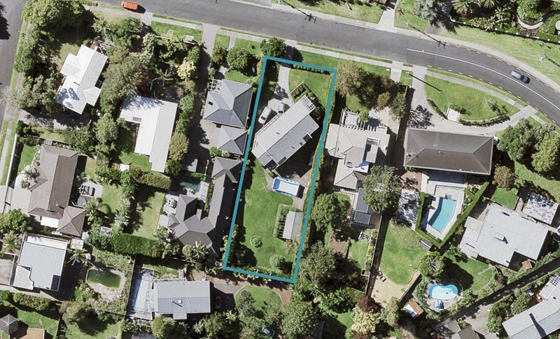 204 Bleakhouse Road, Mellons Bay, Auckland - Carousel 1