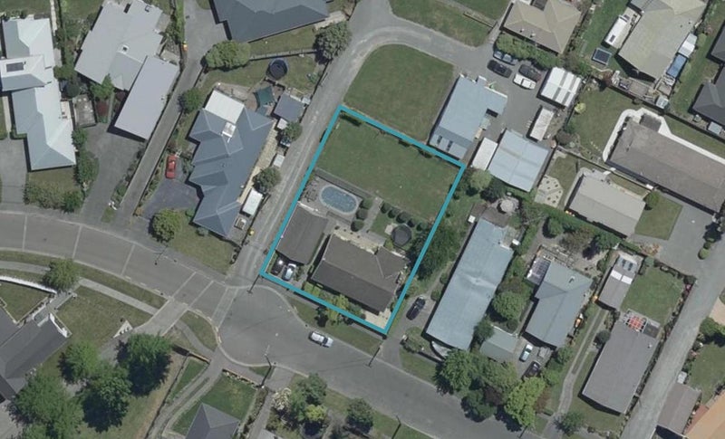 102 Englefield Road, Northwood, Christchurch - Carousel 1