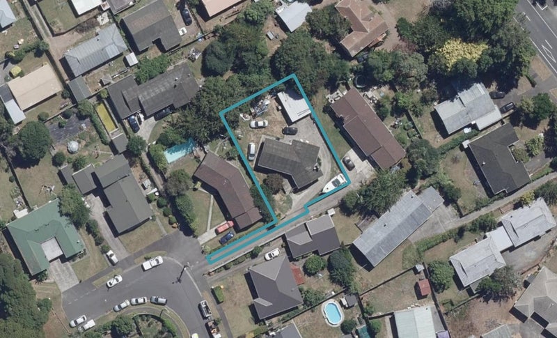 52 Regent Street, Silverdale, Hamilton - Carousel 1