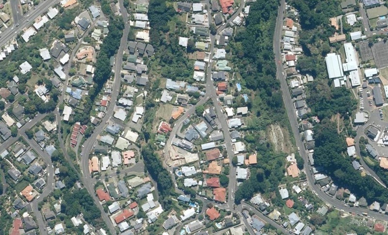 9 Roslyn Road, Bluff Hill, Napier - Carousel 1
