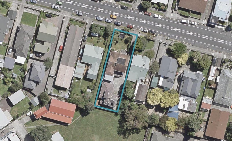 1/212 WATERLOO RD, Hutt Central, Lower Hutt - Carousel 1