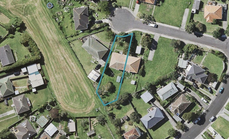 8 Diomede Street, Bayswater, Auckland - Carousel 1