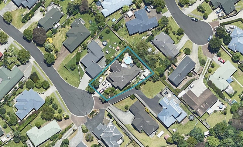 27 Tupare Heights, Pyes Pa, Tauranga - Carousel 1