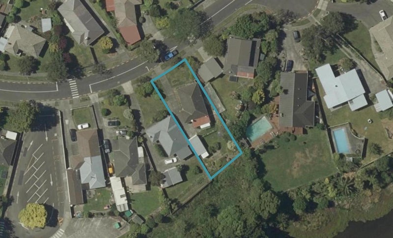 33 Parkland Crescent, Terrace End, Palmerston North - Carousel 1