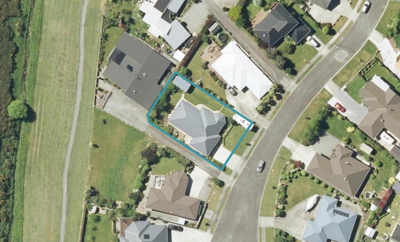 19 Glentui Place, Waikawa, Picton - Carousel 1