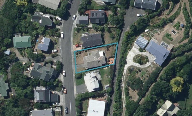 6 Puketai Place, Pukerua Bay, Porirua - Carousel 1