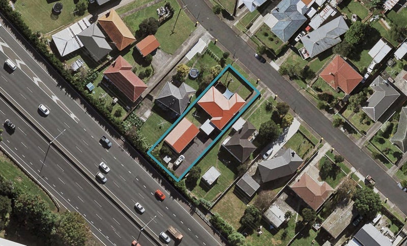 52 Clayton Avenue, Otara, Auckland - Carousel 1