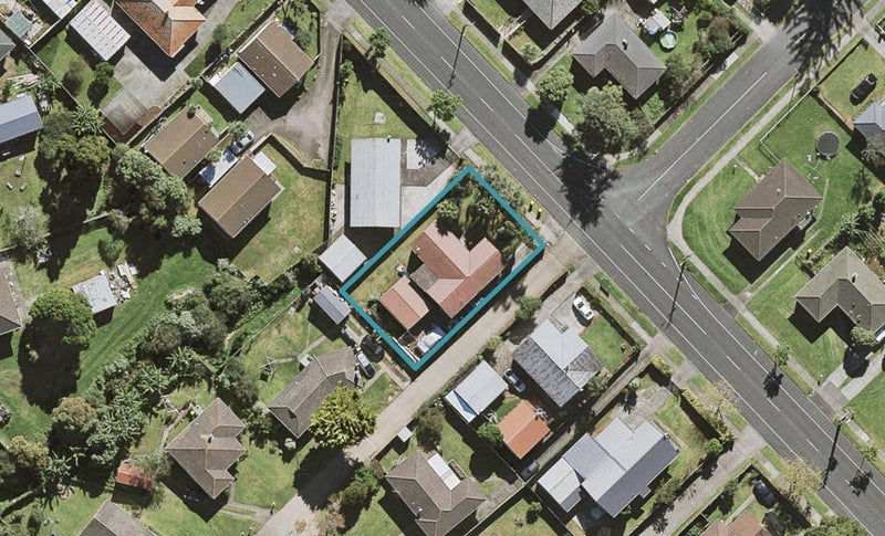 30 Henwood Road, Mangere East, Auckland - Carousel 1