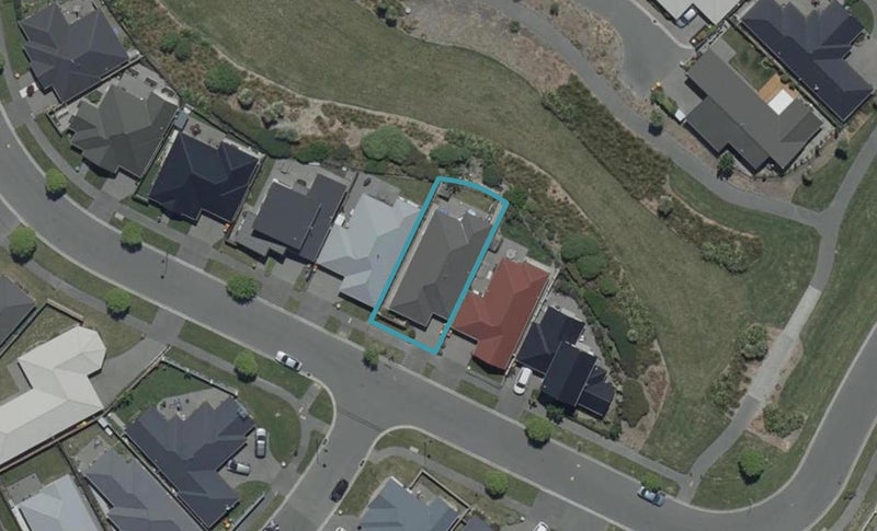 8 Carradale Avenue, Broomfield, Christchurch - Carousel 1