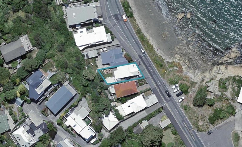 111 Marine Parade, Seatoun, Wellington - Carousel 1