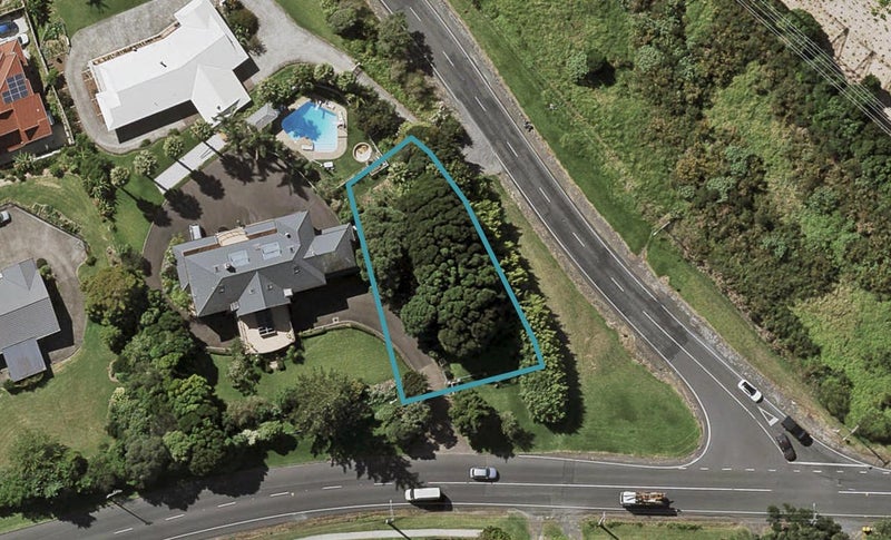 158 Redoubt Road, Flat Bush, Auckland - Carousel 1