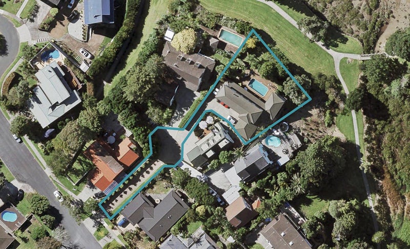 2 Rapallo Place, Farm Cove, Auckland - Carousel 1