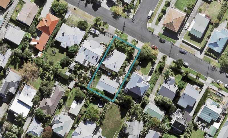 24 Bannerman Road, Morningside, Auckland - Carousel 1