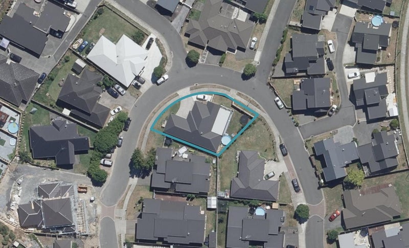 20 Christobel Circle, Huntington, Hamilton - Carousel 1