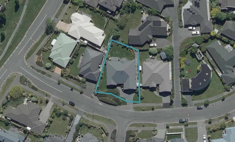 3 Glencullen Drive, Casebrook, Christchurch - Carousel 1