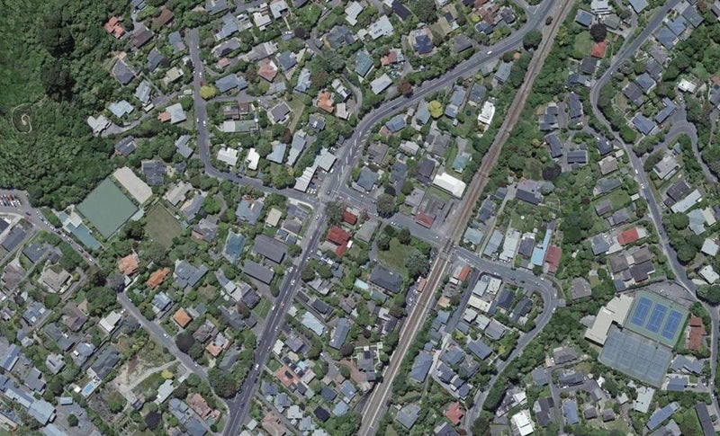 4 Station Road, Khandallah, Wellington - Carousel 1