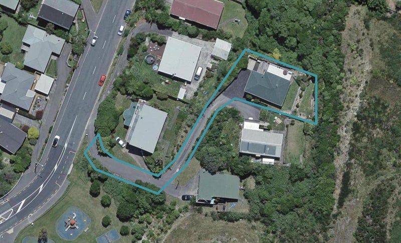 84 Helston Road, Paparangi, Wellington - Carousel 1