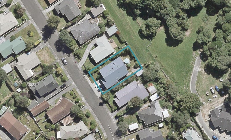 14 Whirinaki Crescent, Heretaunga, Upper Hutt - Carousel 1