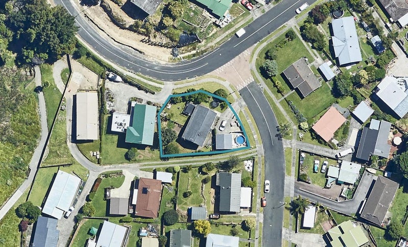 1 Westwood Street, Bellevue, Tauranga - Carousel 1