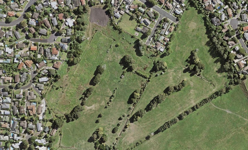 19 Stableford Crescent, Ōpaheke, Papakura - Carousel 1