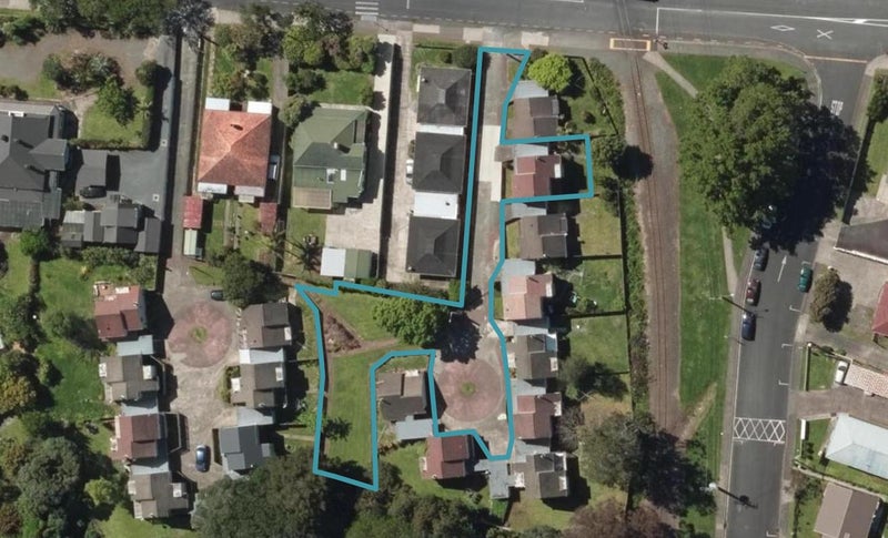 15B Manse Street, Regent, Whangarei - Carousel 1