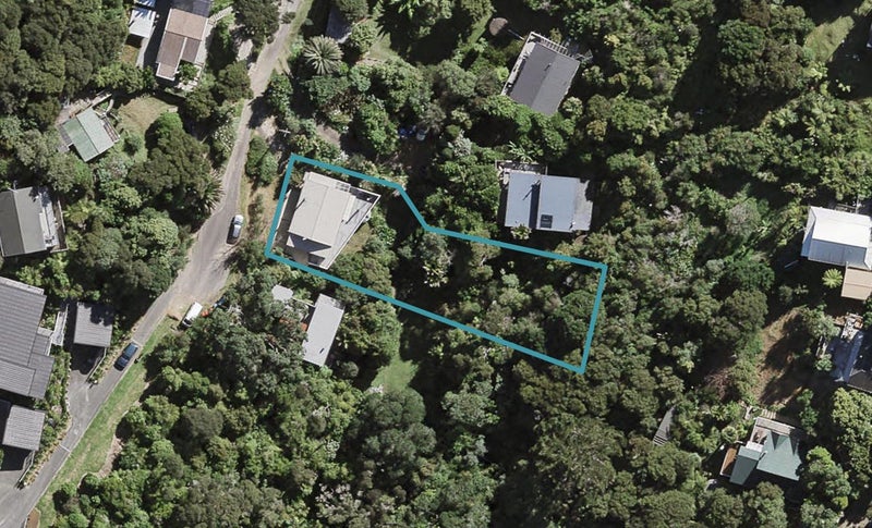 24 Miro Road, Palm Beach, Waiheke Island - Carousel 1