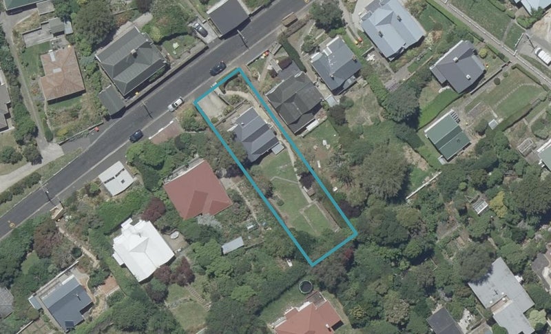 27 Oates Street, Kaikorai, Dunedin - Carousel 1