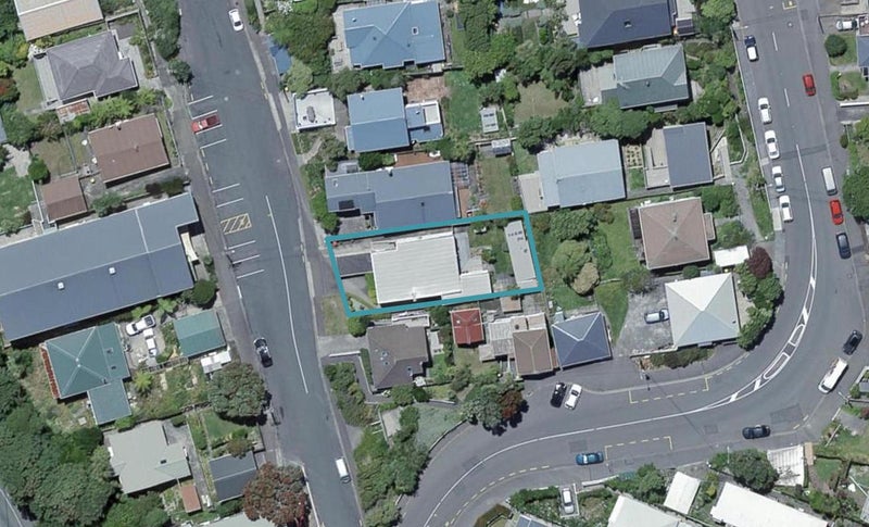 4 Woburn Road, Northland, Wellington - Carousel 1