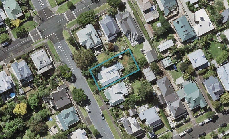 6 Cowper Street, Devonport, Auckland - Carousel 1