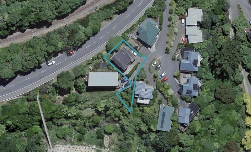 1/97A Waikowhai Street, Ngaio, Wellington - Carousel 1