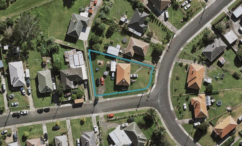 66 Firth Crescent, Otara, Auckland - Carousel 1