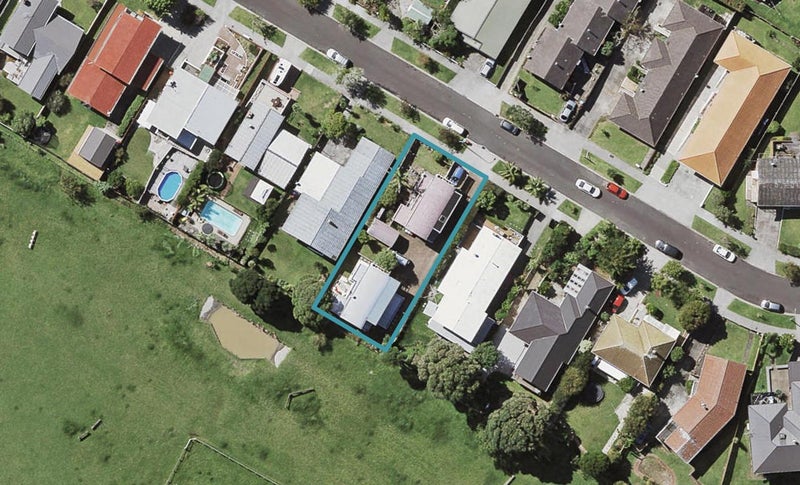 1/57 Whytehead Crescent, Kohimarama, Auckland - Carousel 1