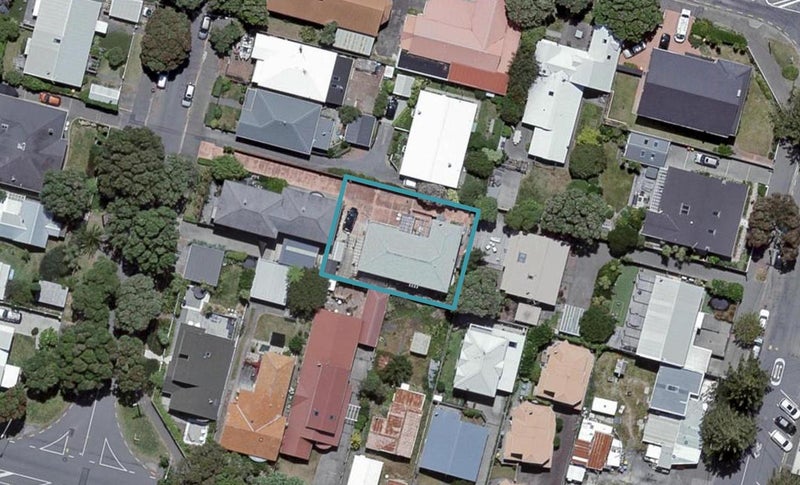 33A Ventnor Street, Seatoun, Wellington - Carousel 1