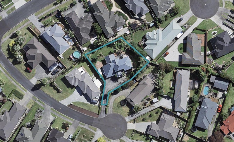 6 Dawn Place, Waiuku, Waiuku - Carousel 1