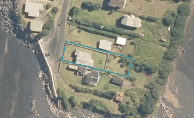 25 Point Road, Mōkau - Carousel 1