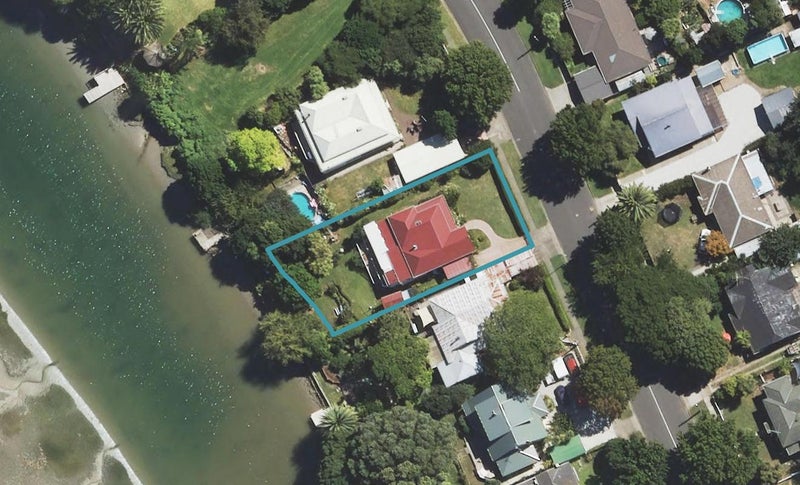 66 Stout Street, Whataupoko, Gisborne - Carousel 1