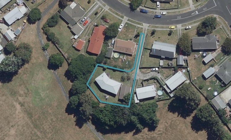 7 Beatrice Place, Nawton, Hamilton - Carousel 1