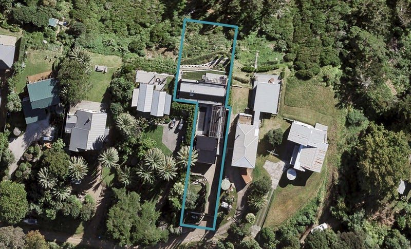 19 Pah Road, Onetangi, Waiheke Island - Carousel 1