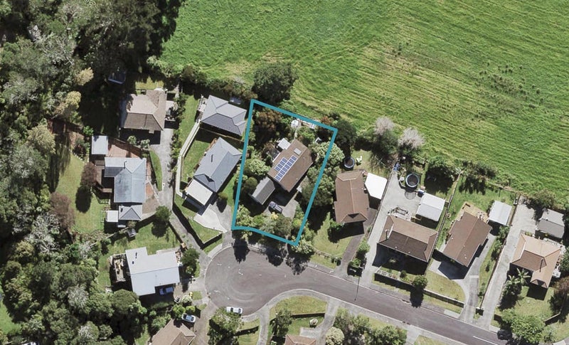 9 Glenbury Place, Massey, Auckland - Carousel 1
