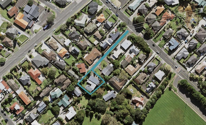 11A Carlton Street, Hillsborough, Auckland - Carousel 1