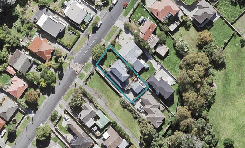 38 Fruitvale Road, New Lynn, Auckland - Carousel 1