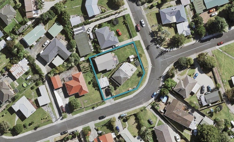 1/8 Mildmay Road, Henderson, Auckland - Carousel 1