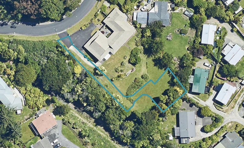 11C Russell Crescent, Western Heights, Rotorua - Carousel 1